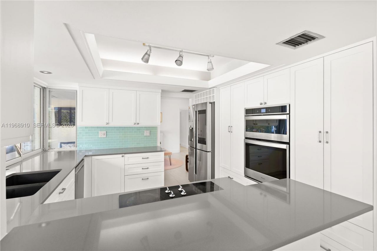 17341 SW 74th Ave , Palmetto Bay, FL 33157 Photo