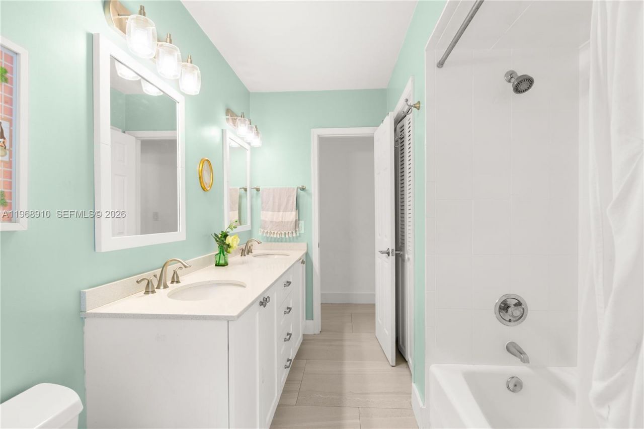 17341 SW 74th Ave , Palmetto Bay, FL 33157 Photo