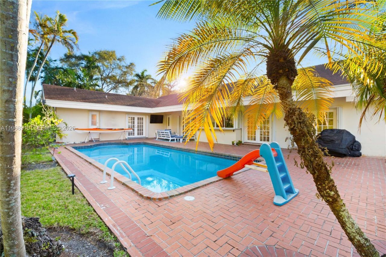 17341 SW 74th Ave , Palmetto Bay, FL 33157 Photo