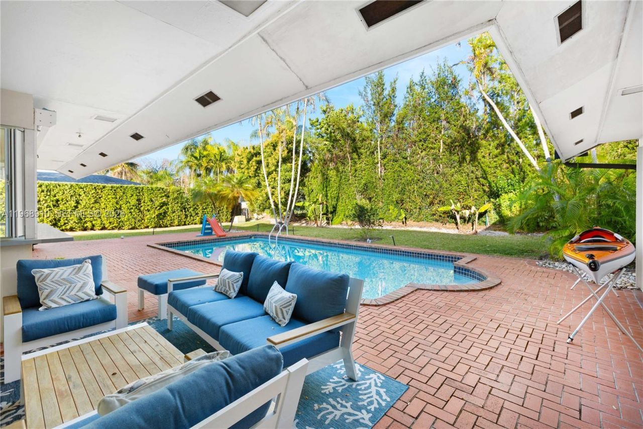 17341 SW 74th Ave , Palmetto Bay, FL 33157 Photo