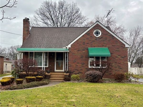 223 Russell Avenue, Niles, OH 44446