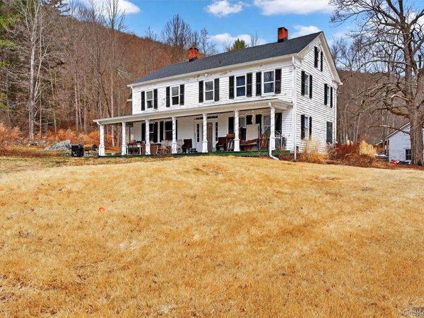 611 Peekskill Hollow Road, Putnam Valley, NY 10579