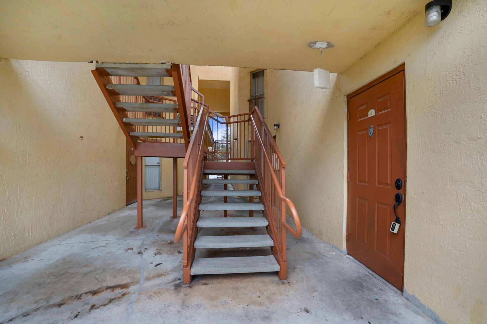 7640 Westwood Drive, Unit 411, Tamarac, FL 33321 Photo