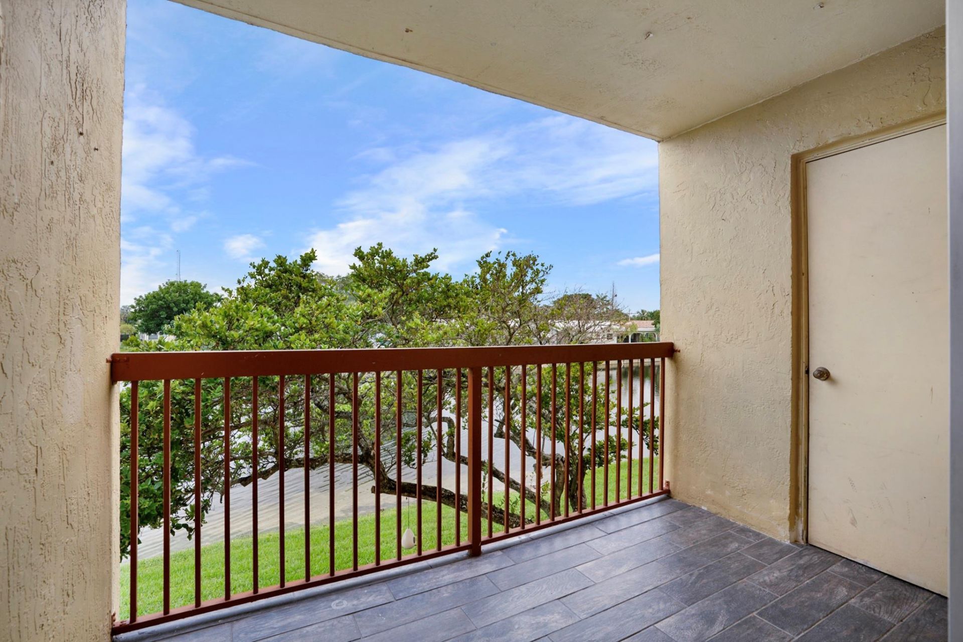 7640 Westwood Drive, Unit 411, Tamarac, FL 33321 Photo