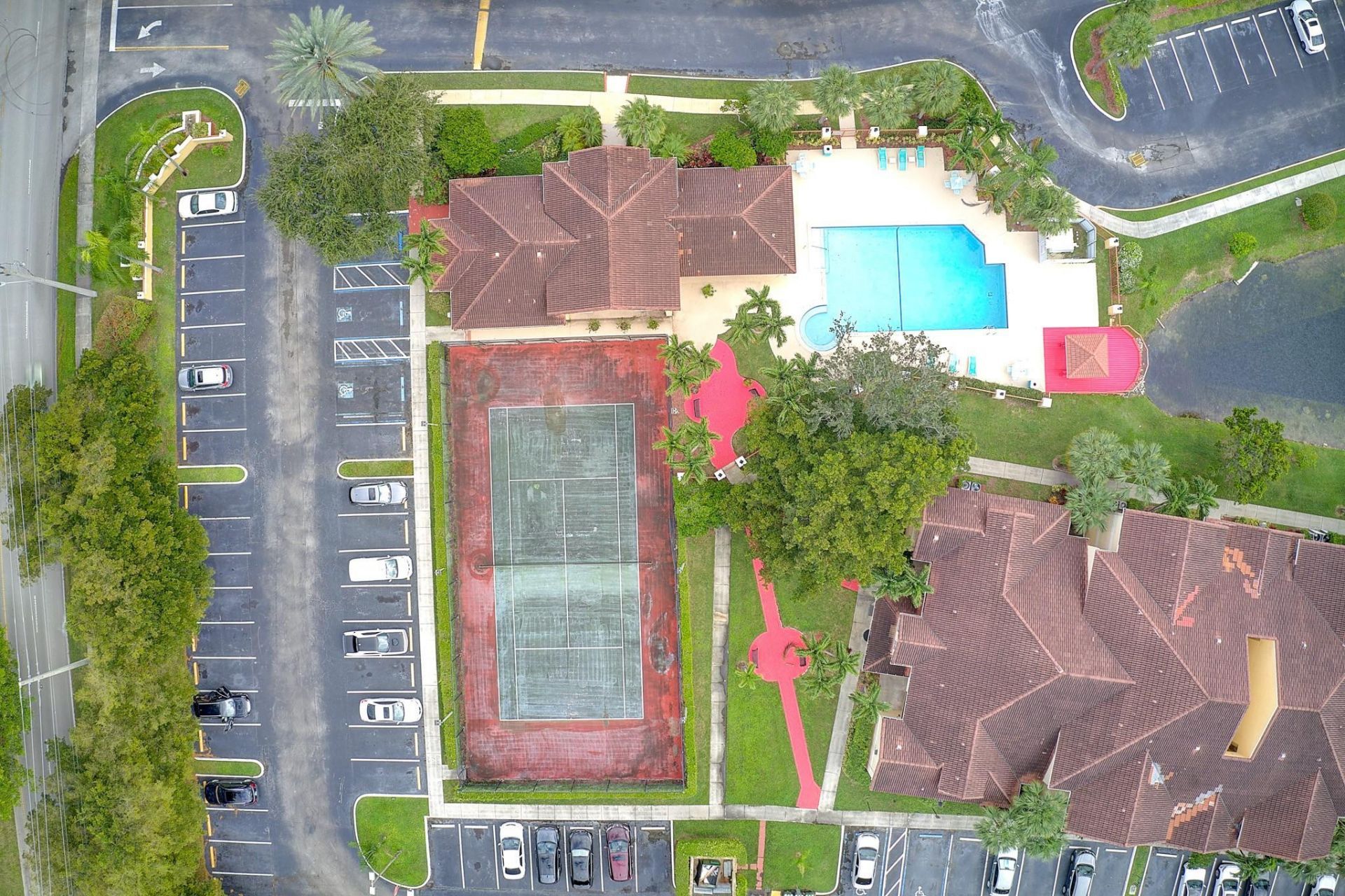 7640 Westwood Drive, Unit 411, Tamarac, FL 33321 Photo