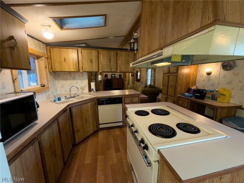 118 Driftwood Drive, Port Clinton, OH 43452 Photo 11