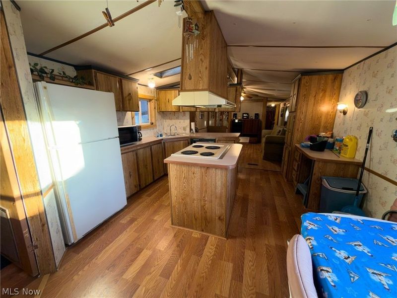 118 Driftwood Drive, Port Clinton, OH 43452 Photo 15