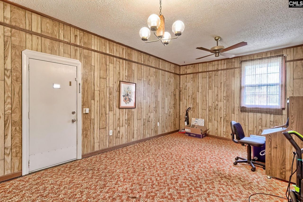 211 Woodvine Drive  Photo 19