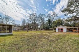 211 Woodvine Drive photo 4