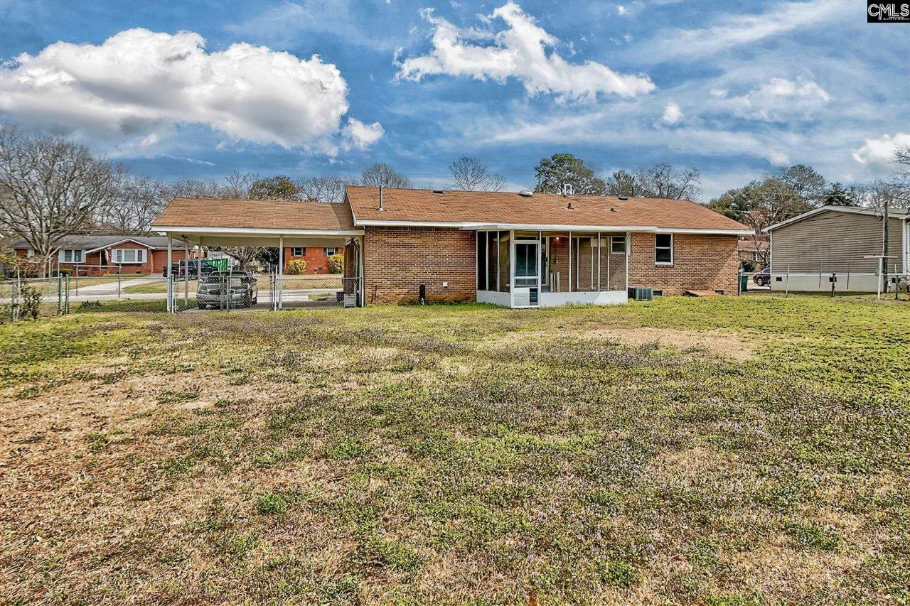 211 Woodvine Drive Photo 5