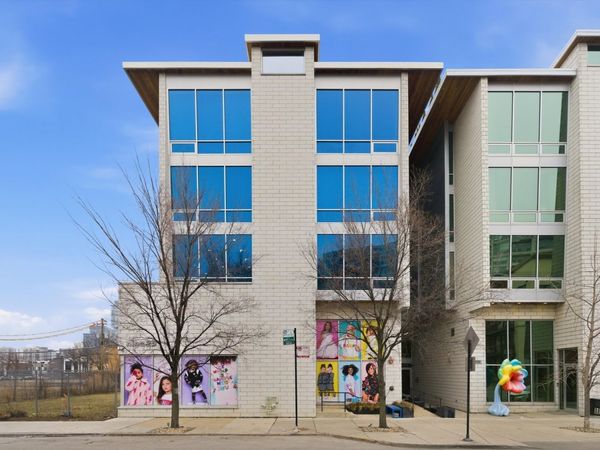 925 N Larrabee Street, Unit 2N, Chicago, IL 60610