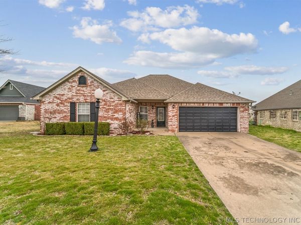 14353 N 106th East Avenue W, Collinsville, OK 74021