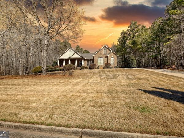 100 Oak Forest Dr, Oxford, GA 30054