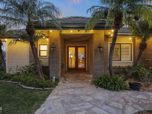 838 Crestview Court, Santa Paula, CA 93060