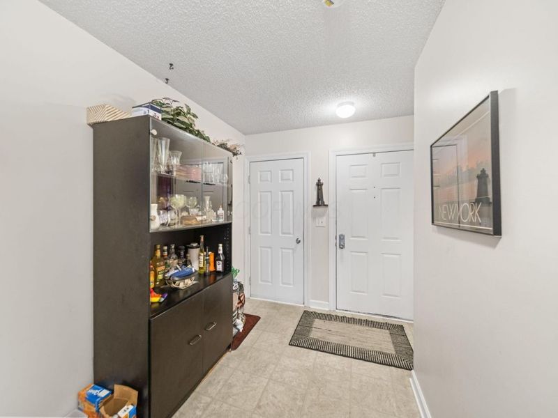 2515 Dahlia Way, Unit 64C, Columbus, OH 43235 Photo 5