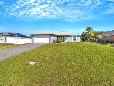 1515 NW 18th TER , CAPE CORAL, FL 33993