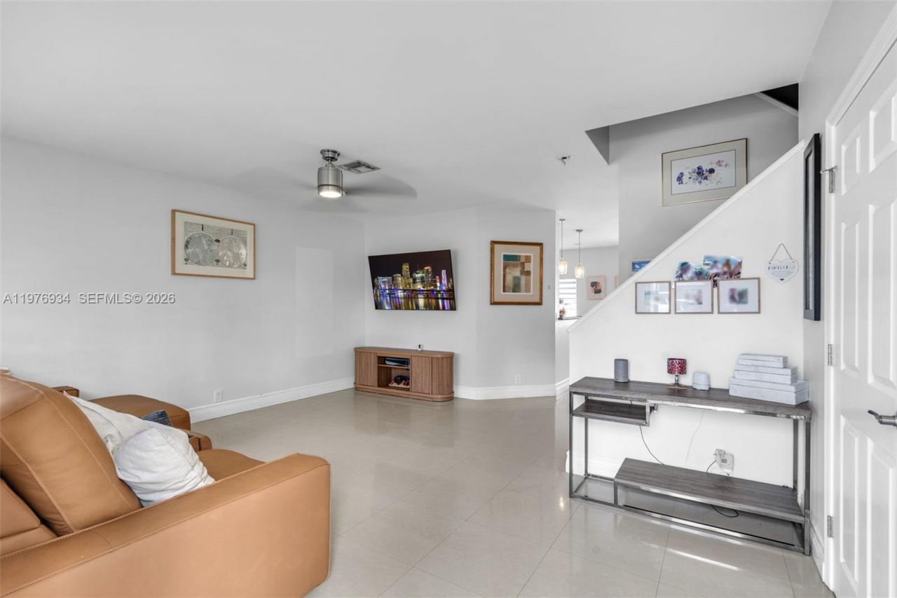 6002 Red Plum Ct , Unit 481, Tamarac, FL 33321 Photo