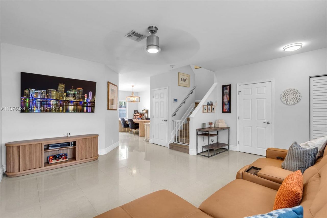 6002 Red Plum Ct , Unit 481, Tamarac, FL 33321 Photo