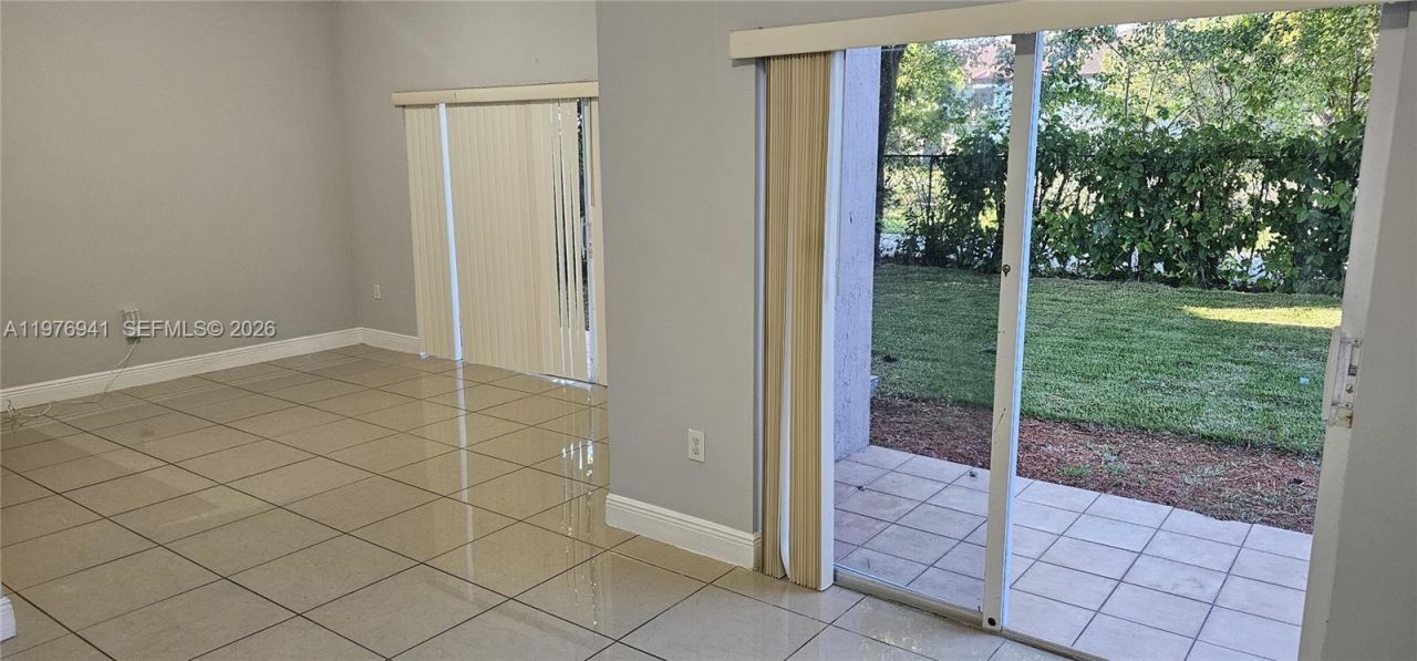 3389 NE 4th St, Homestead, FL 33033 Photo