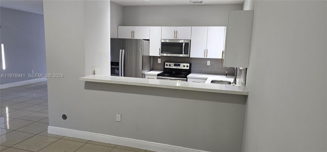 3389 NE 4th St , Homestead, FL 33033 Photo