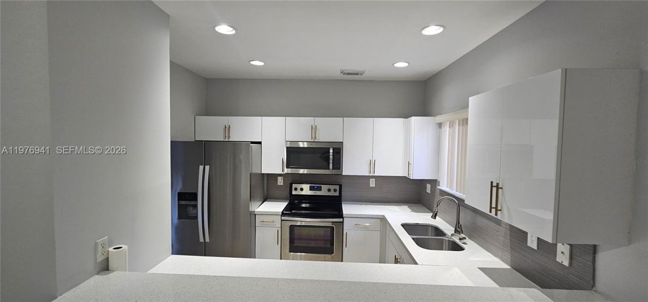 3389 NE 4th St, Homestead, FL 33033 Photo