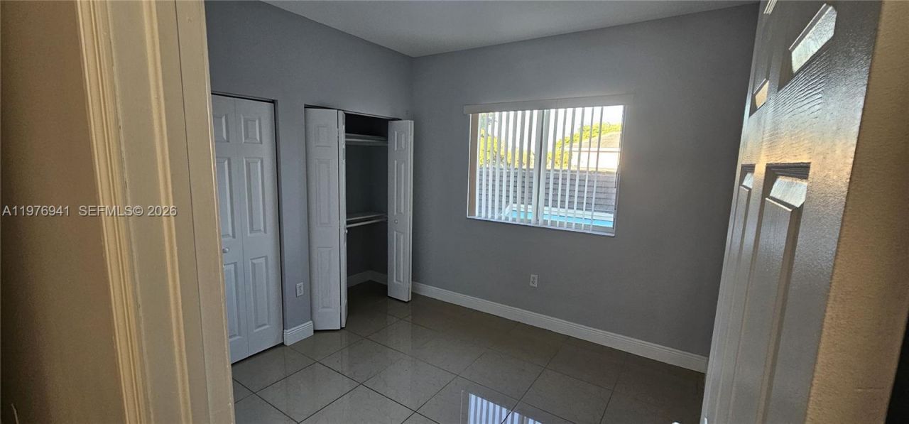 3389 NE 4th St , Homestead, FL 33033 Photo