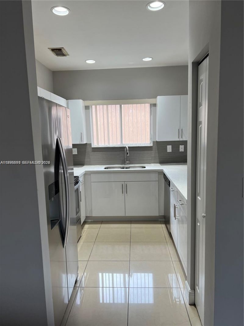 3389 NE 4th St , Homestead, FL 33033 Photo