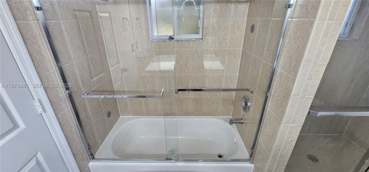 3389 NE 4th St , Homestead, FL 33033 Photo