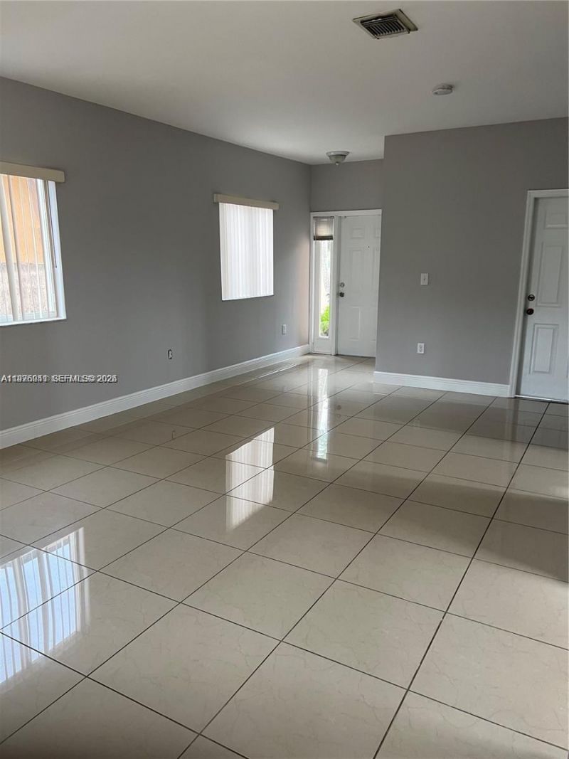 3389 NE 4th St , Homestead, FL 33033 Photo