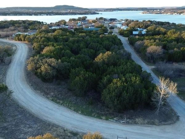 5291 Lakeshore Drive , Possum Kingdom Lake, TX 76450