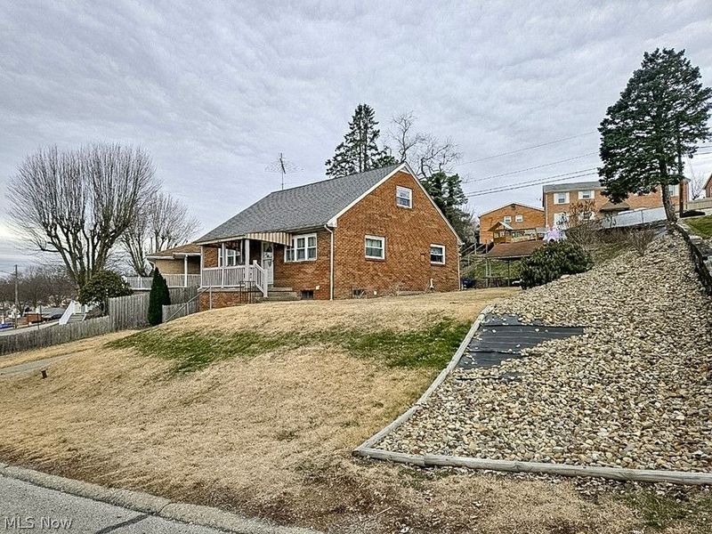 244 Stardust Drive, Wintersville, OH 43953 Photo 4