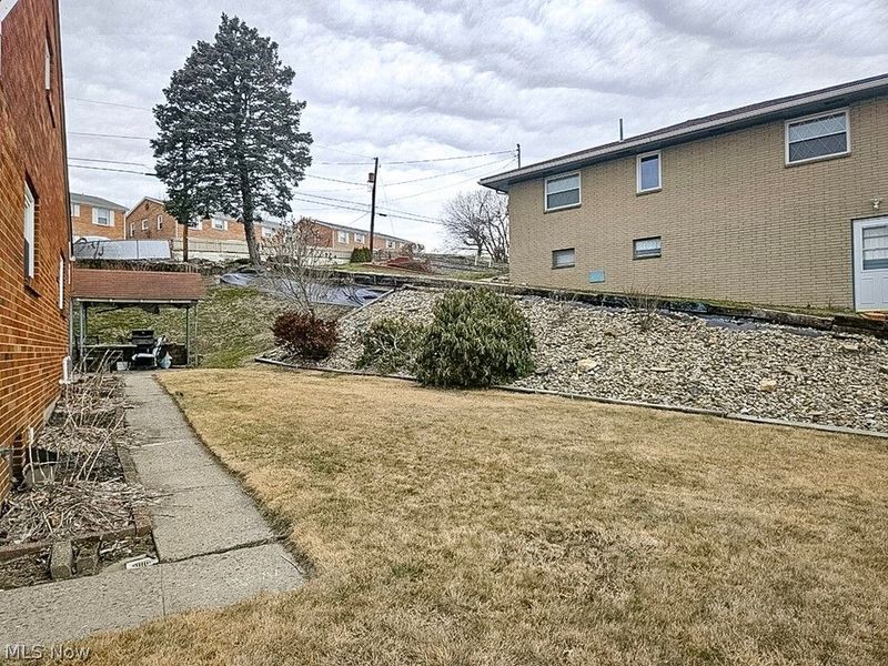 244 Stardust Drive, Wintersville, OH 43953 Photo 5