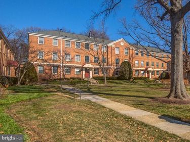 2509 ARLINGTON BOULEVARD, Unit 301, ARLINGTON, VA 22201