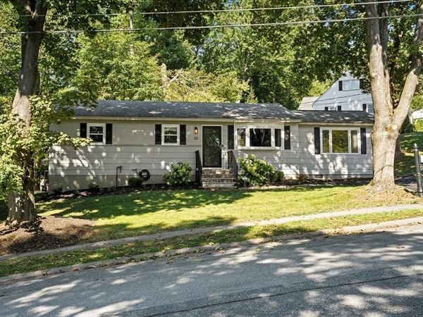 32 Stratton Drive, Hudson, MA 01749