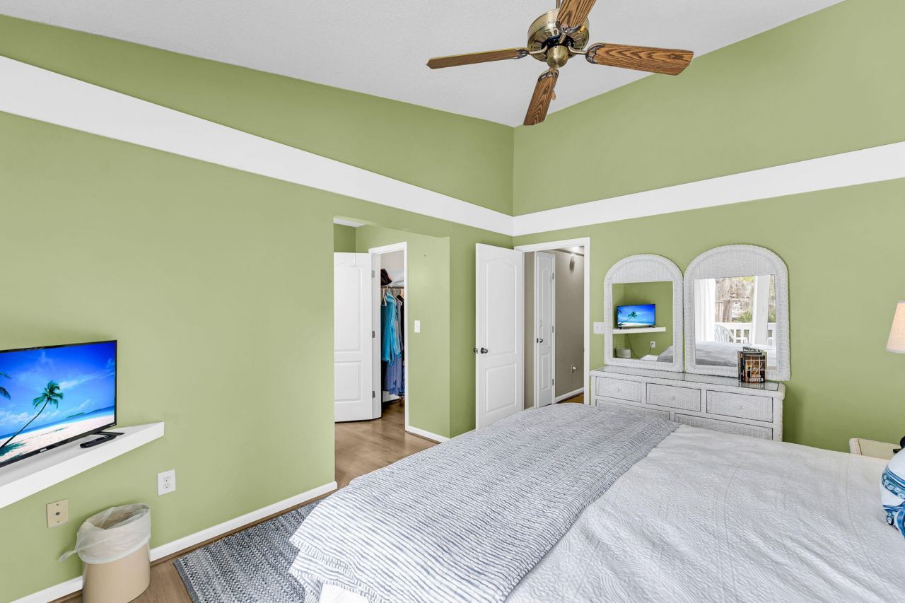 496 Sea Cloud Circle Photo 16