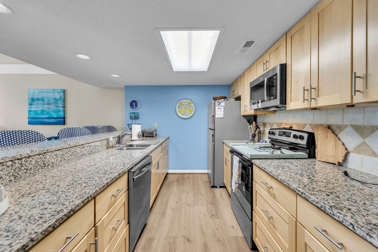 496 Sea Cloud Circle Photo 4