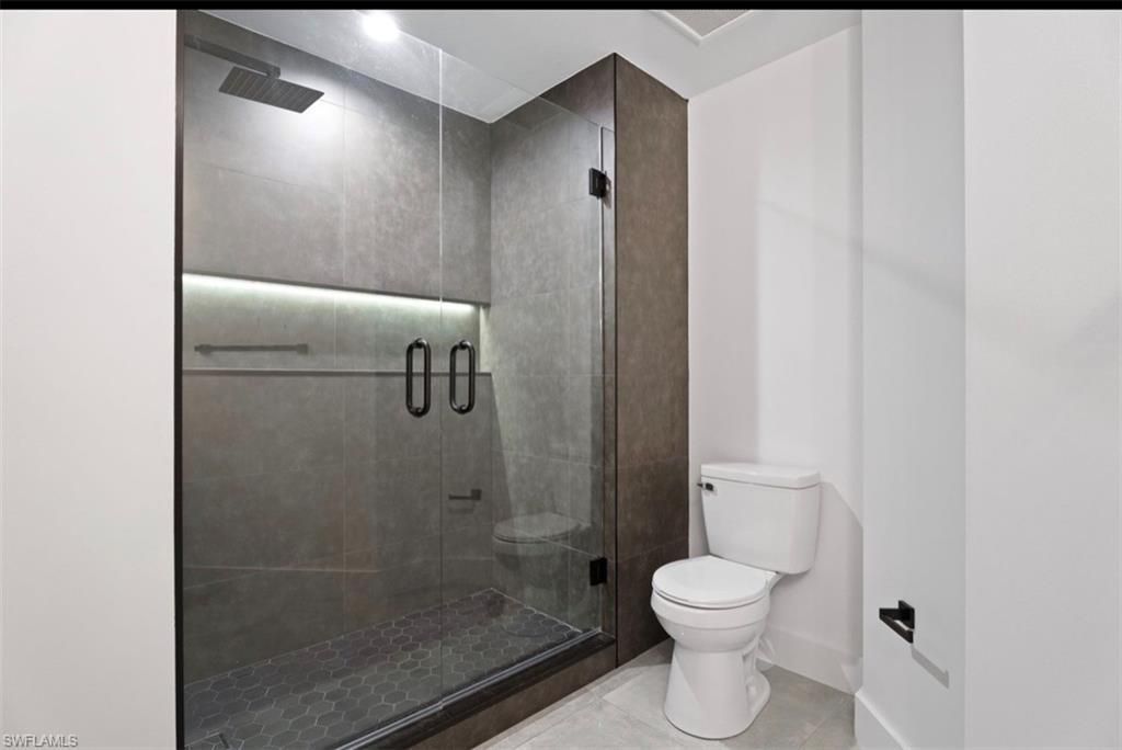 5781 Cape Harbour Dr, Unit 603, Cape Coral, FL 33914 Photo