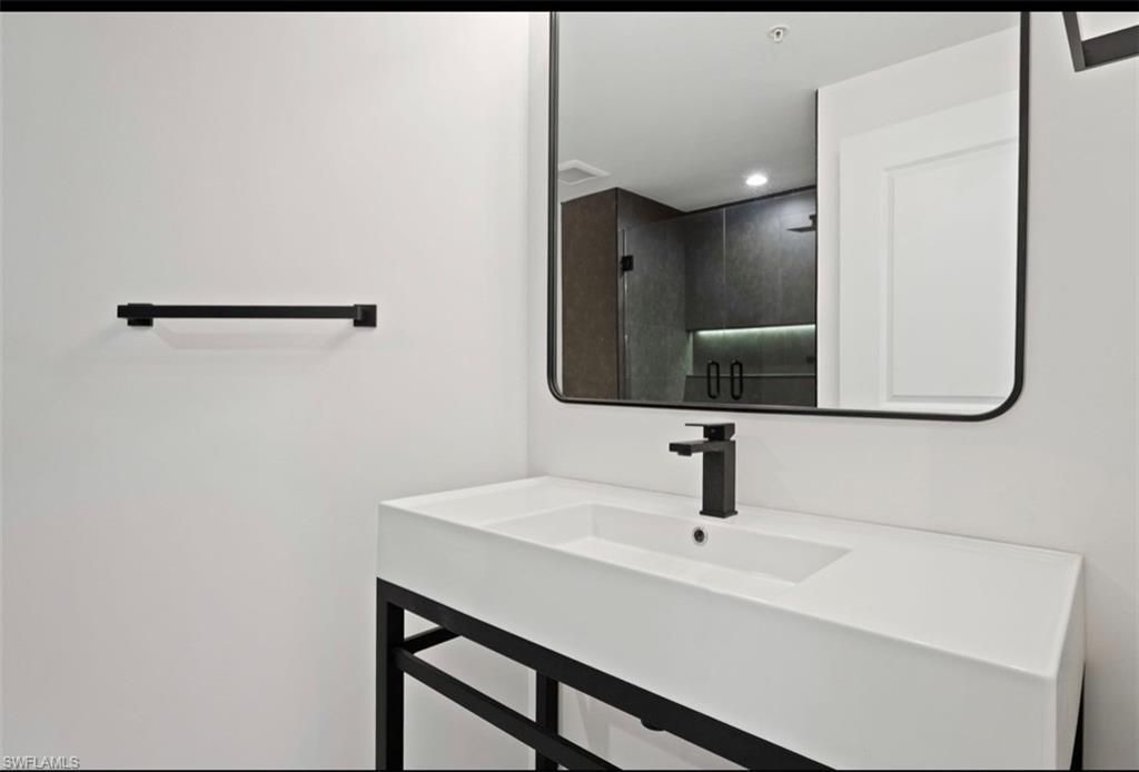 5781 Cape Harbour Dr, Unit 603, Cape Coral, FL 33914 Photo