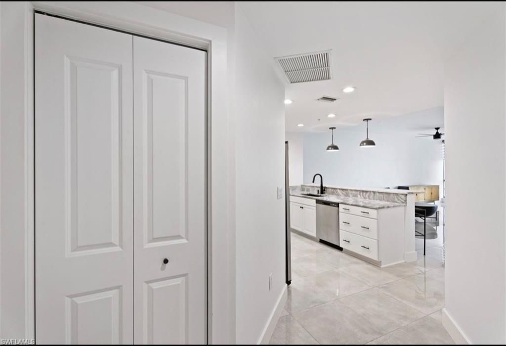 5781 Cape Harbour Dr, Unit 603, Cape Coral, FL 33914 Photo