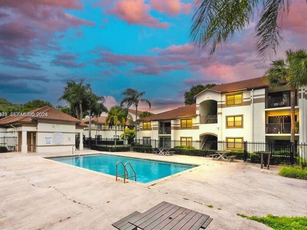 650 S Park Rd, Unit 24-5, Hollywood, FL 33021