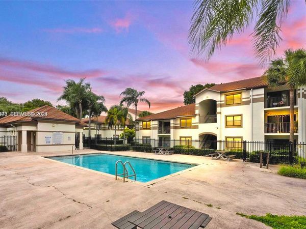 650 S Park Rd, Unit 24-5, Hollywood, FL 33021