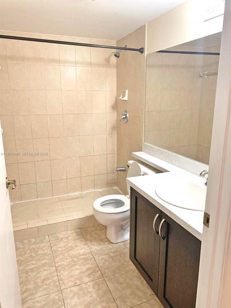 650 S Park Rd, Unit 24-5, Hollywood, FL 33021 Photo