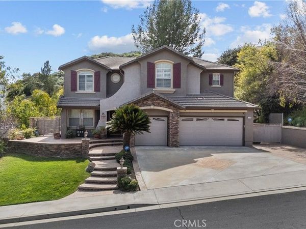 21736 Redwood Canyon, Saugus, CA 91390