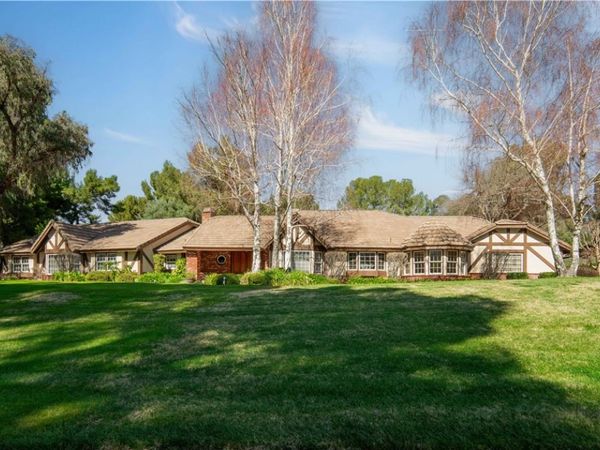 15883 Condor Ridge, Canyon Country, CA 91387