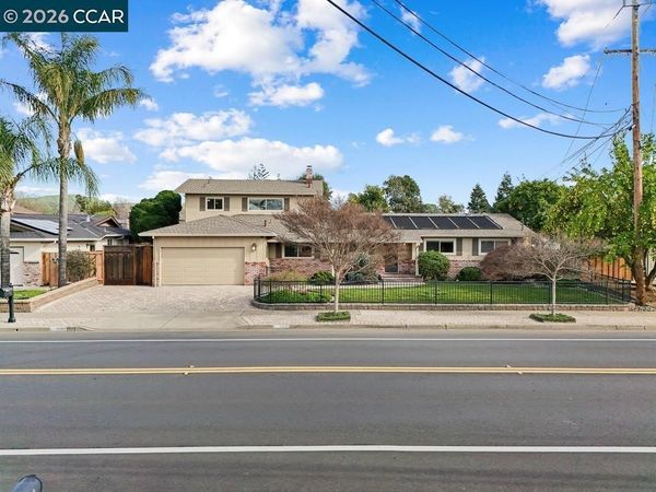 1560 1560 Ayers Rd, Concord, CA 94521