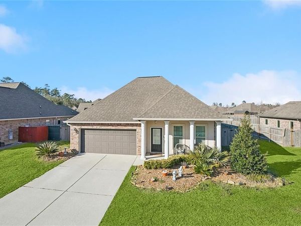 28117 LOIRET Court, Ponchatoula, LA 70454