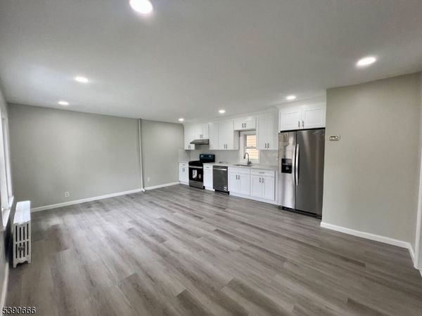 28 Harmony St, North Plainfield, NJ 07060