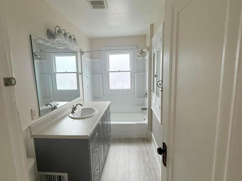 2710 Dayton Avenue, Unit 2712, Columbus, OH 43202 Photo 10