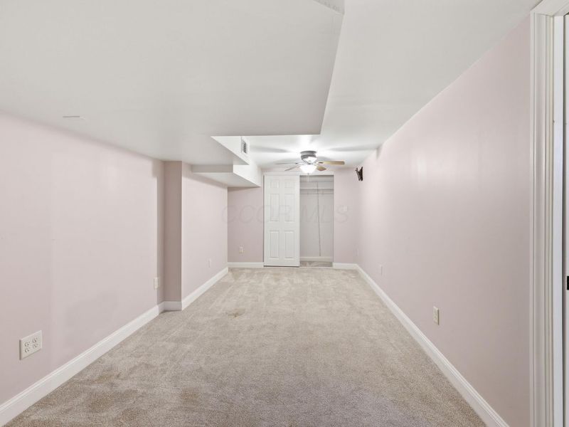 2710 Dayton Avenue, Unit 2712, Columbus, OH 43202 Photo 14