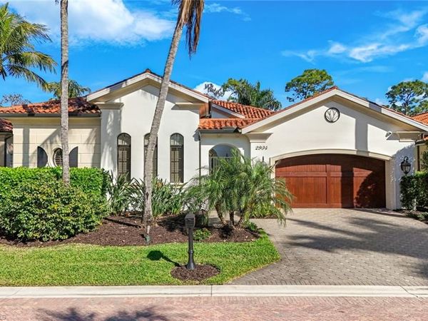 2904 Tiburon BLVD E, NAPLES, FL 34109